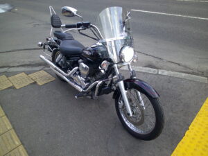 ドラッグスター250 スクリーン・エンジンガード・USB