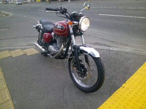 Kawasaki　エストレヤ250インジェクション バッテリー＆Fタイヤ新品